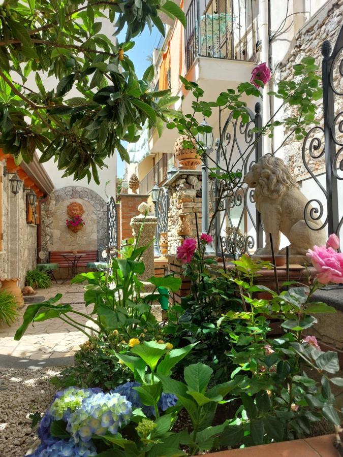 Giardino Del Sole Apartman Taormina Kültér fotó